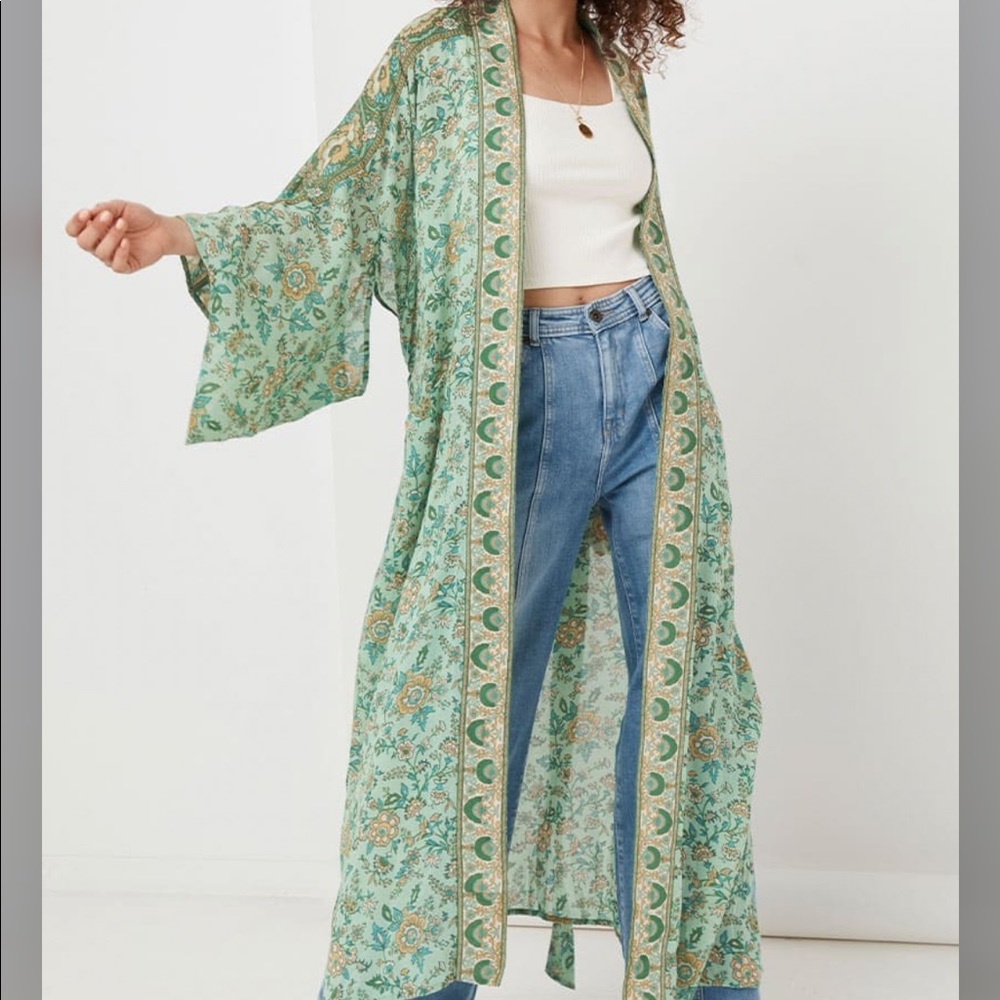 SPELL & THE GYPSY FOLK SONG ROBE